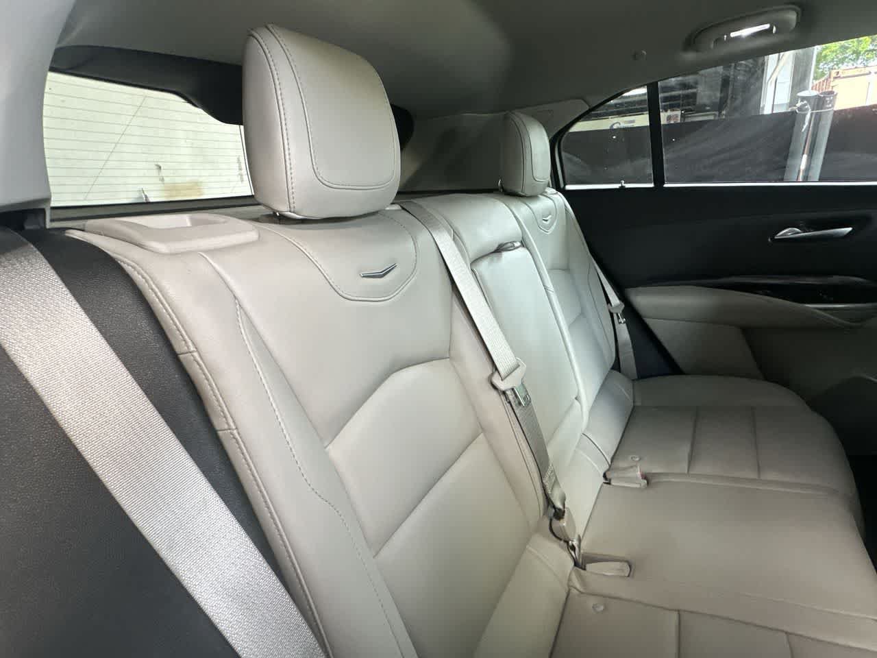Used 2023 Cadillac XT4 Luxury FWD image 26