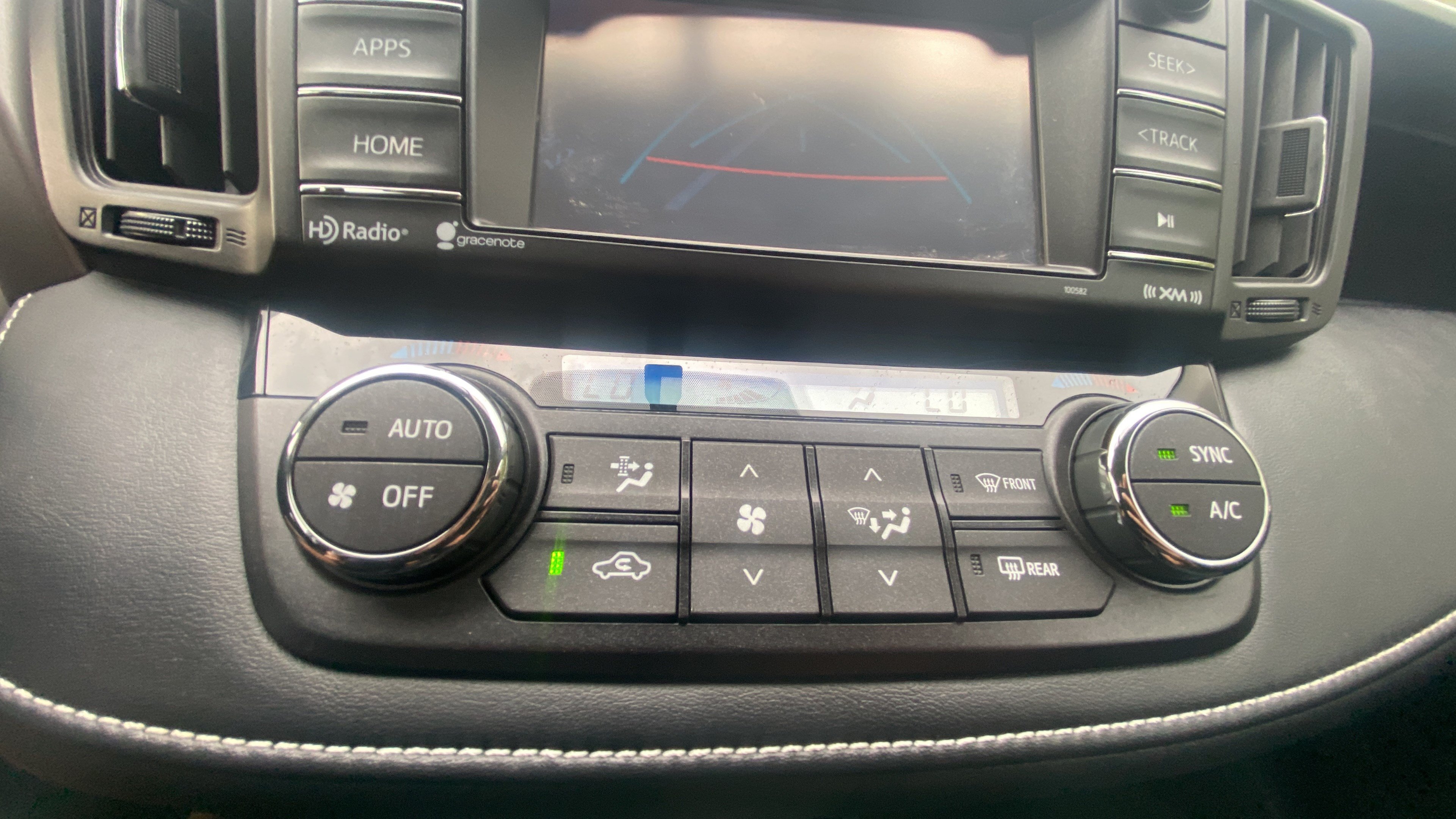 Used 2016 Toyota RAV4 XLE FWD image 14