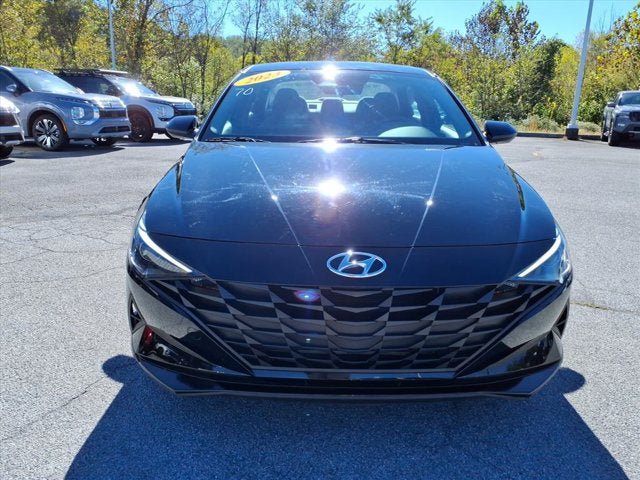 Used 2023 Hyundai Elantra SE FWD image 2