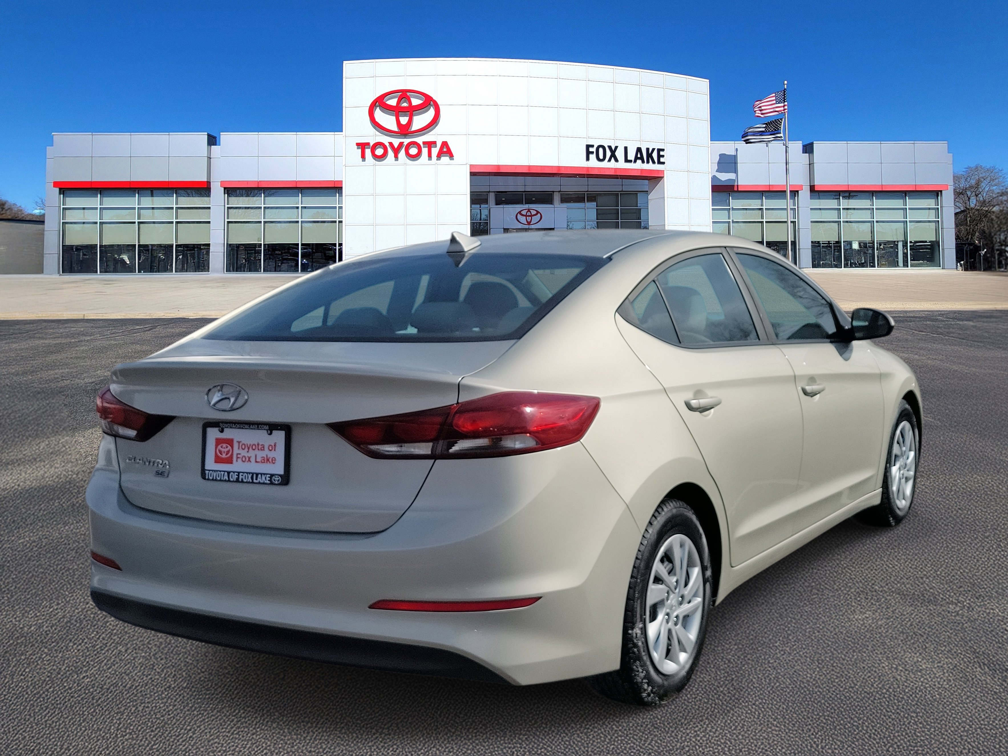 Used 2017 Hyundai Elantra SE image 4