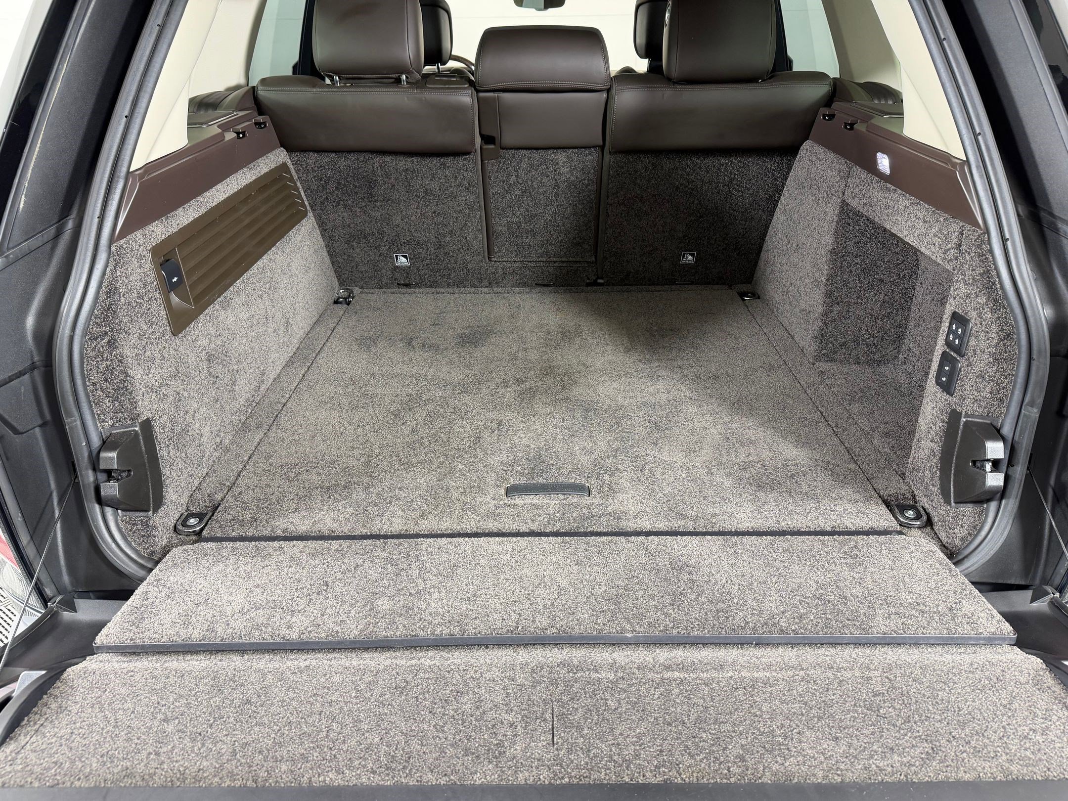 Used 2022 Land Rover Range Rover Westminster Edition image 21