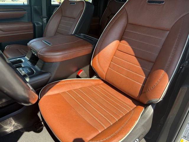 Used 2024 GMC Sierra 2500 Denali Ultimate image 13