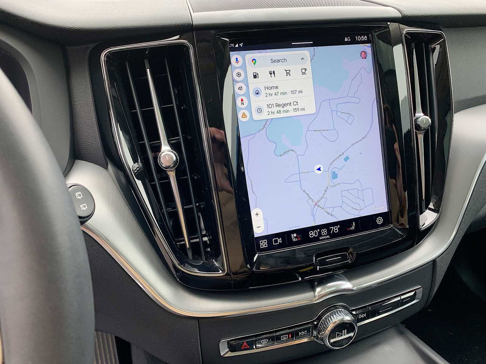 Used 2023 Volvo XC60 B5 Core image 13