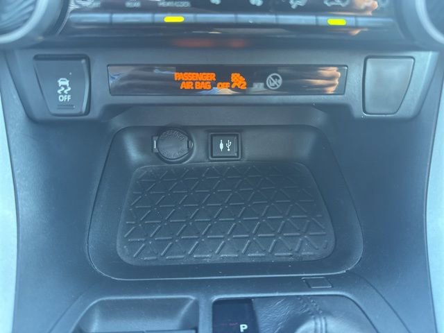 Used 2019 Toyota RAV4 XLE Premium image 23