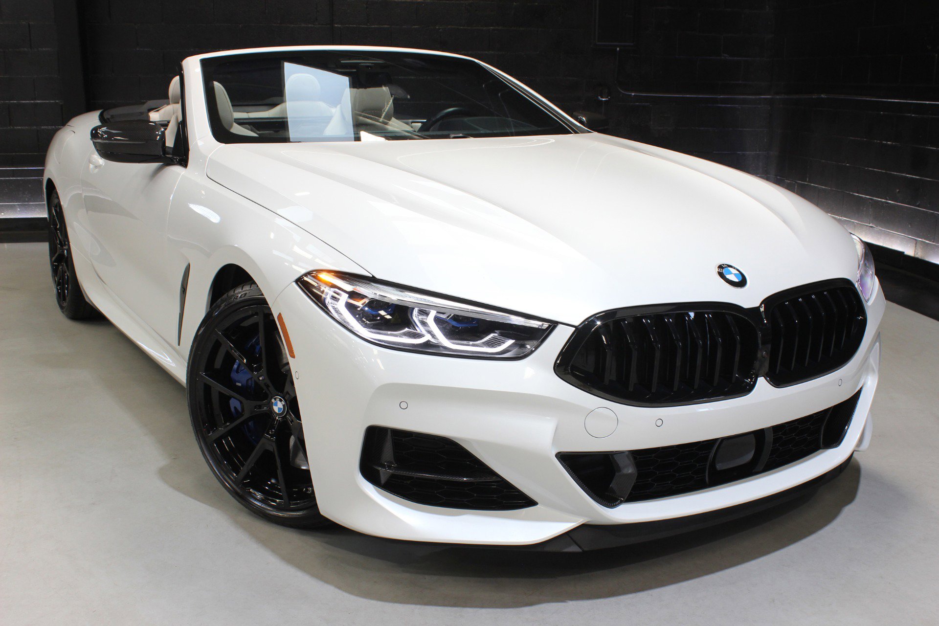 Used 2022 BMW M850i xDrive Convertible w/ M Carbon Exterior Package AWD/4WD image 7