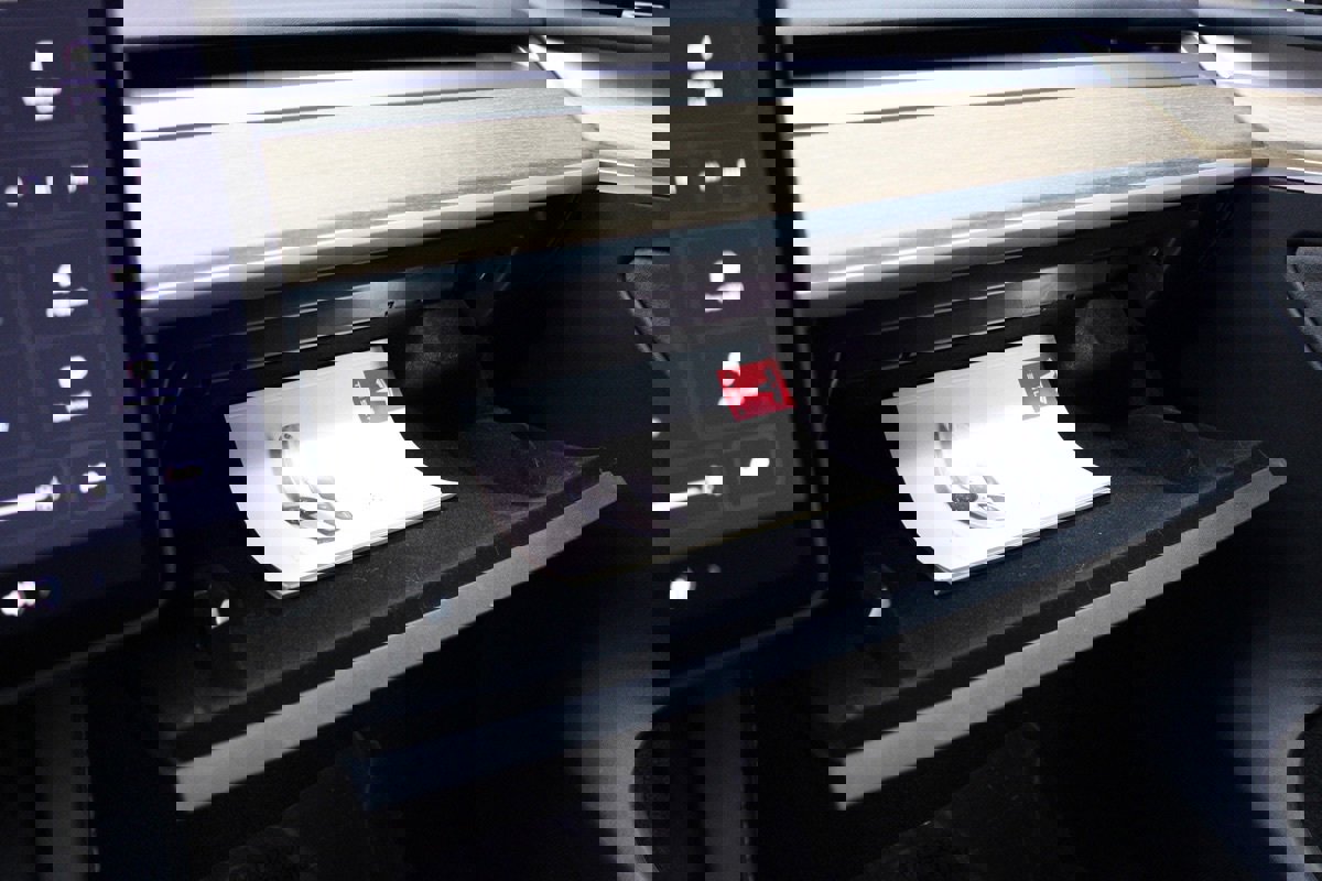 Used 2024 Tesla Model Y Performance image 18