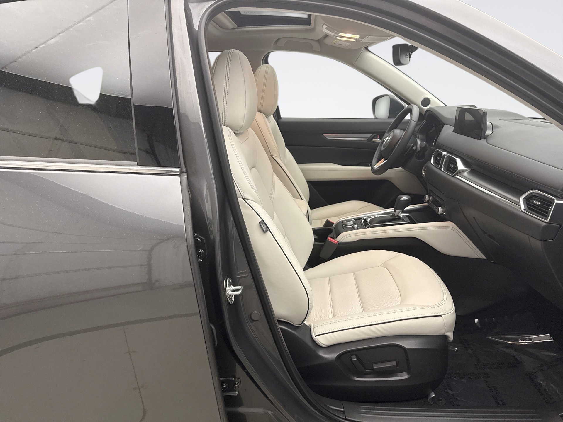 Used 2025 MAZDA CX-5 AWD 2.5 S w/ Premium Plus Pkg image 18