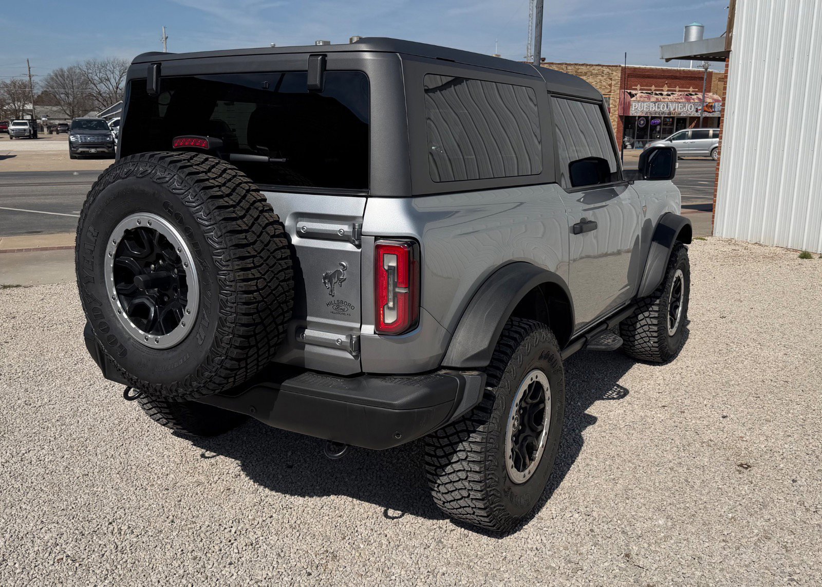 Certified 2023 Ford Bronco Badlands w/ Sasquatch Package image 3