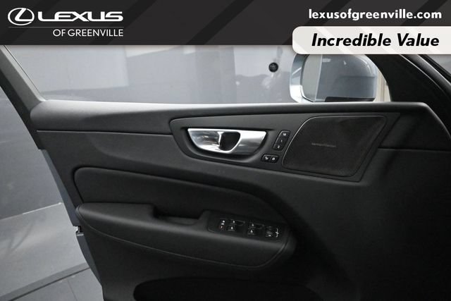 Used 2023 Volvo XC60 B5 Plus w/ Protection Package Premier AWD/4WD image 18