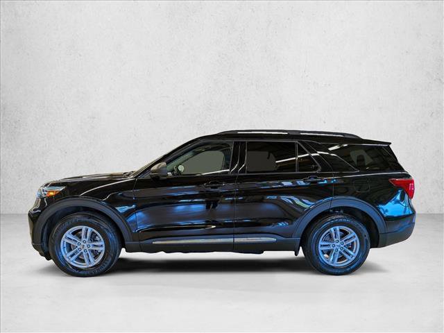 Used 2021 Ford Explorer XLT w/ Equipment Group 202A AWD/4WD image 9