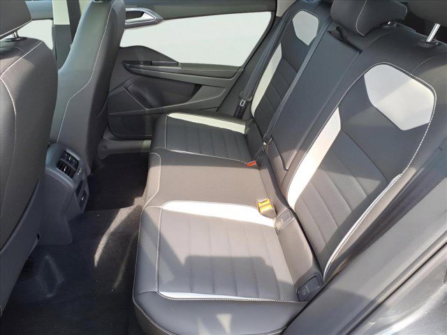 New 2025 Volkswagen Taos SEL image 14