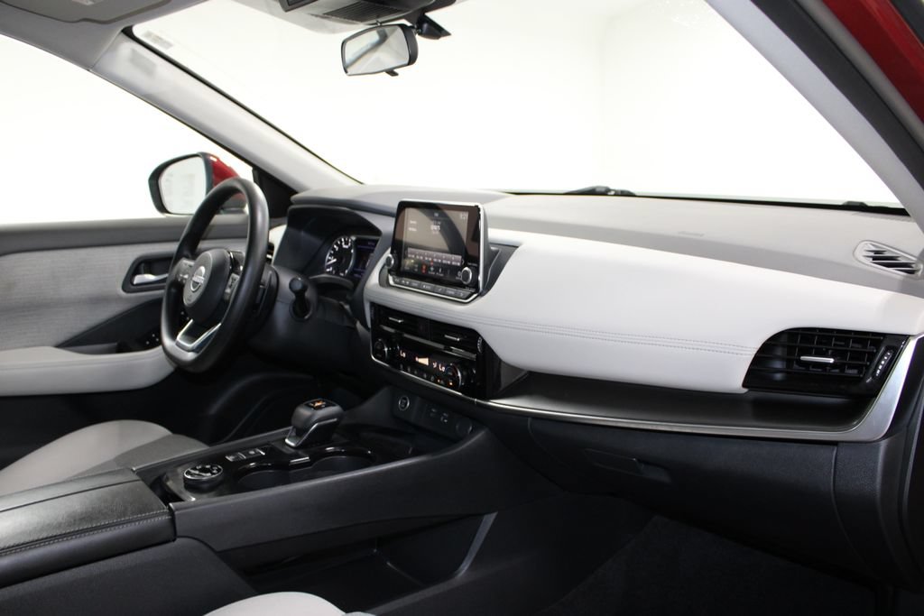 Used 2023 Nissan Rogue SV AWD/4WD image 26