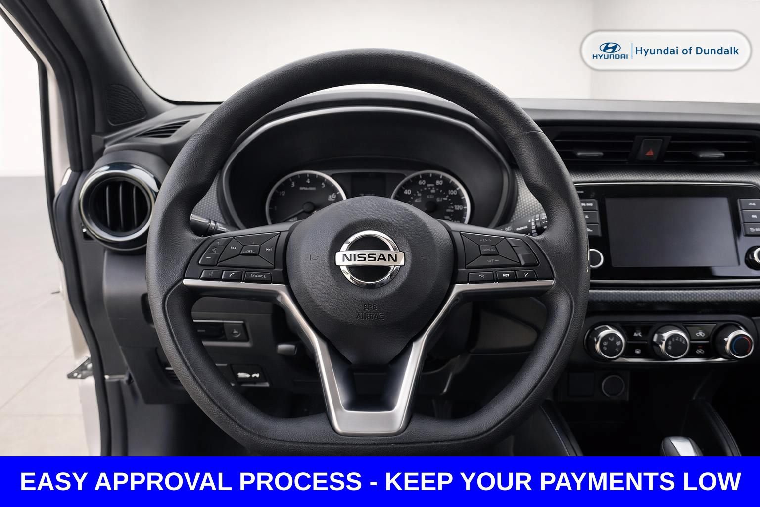 Used 2019 Nissan Kicks S FWD image 11