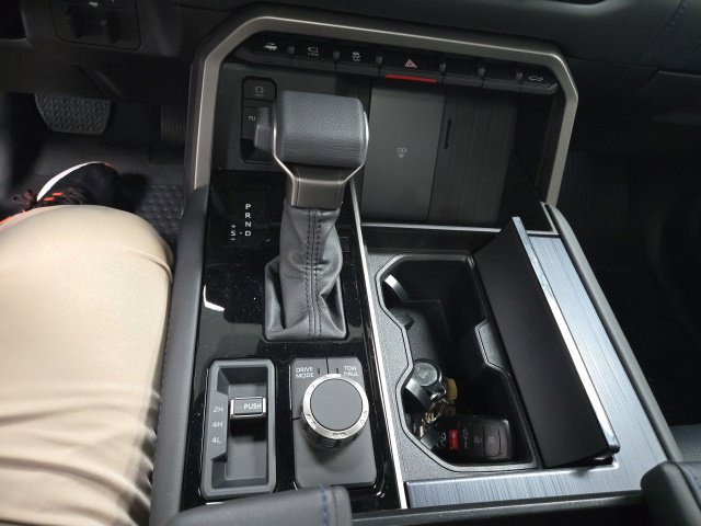 New 2026 Toyota Tundra Platinum AWD/4WD image 29