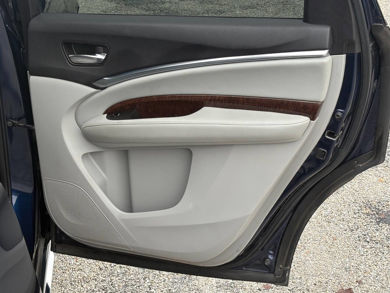 Used 2017 Acura MDX FWD w/ Technology Package image 26