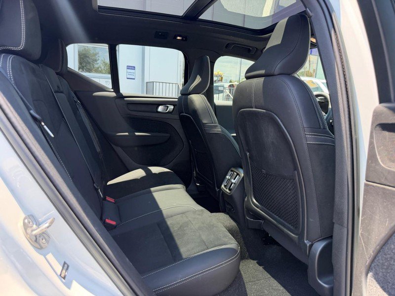 Certified 2023 Volvo XC40 Recharge Plus AWD/4WD image 11
