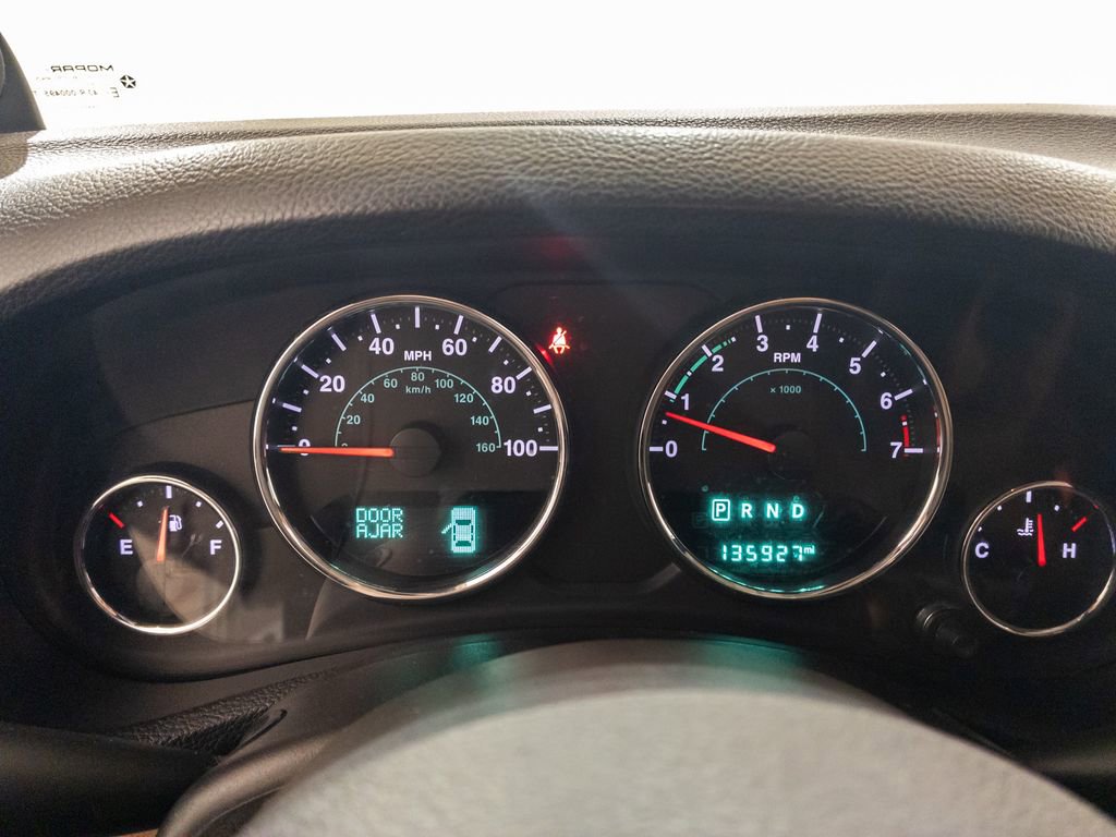 Used 2014 Jeep Wrangler Unlimited Sahara w/ Connectivity Group image 12