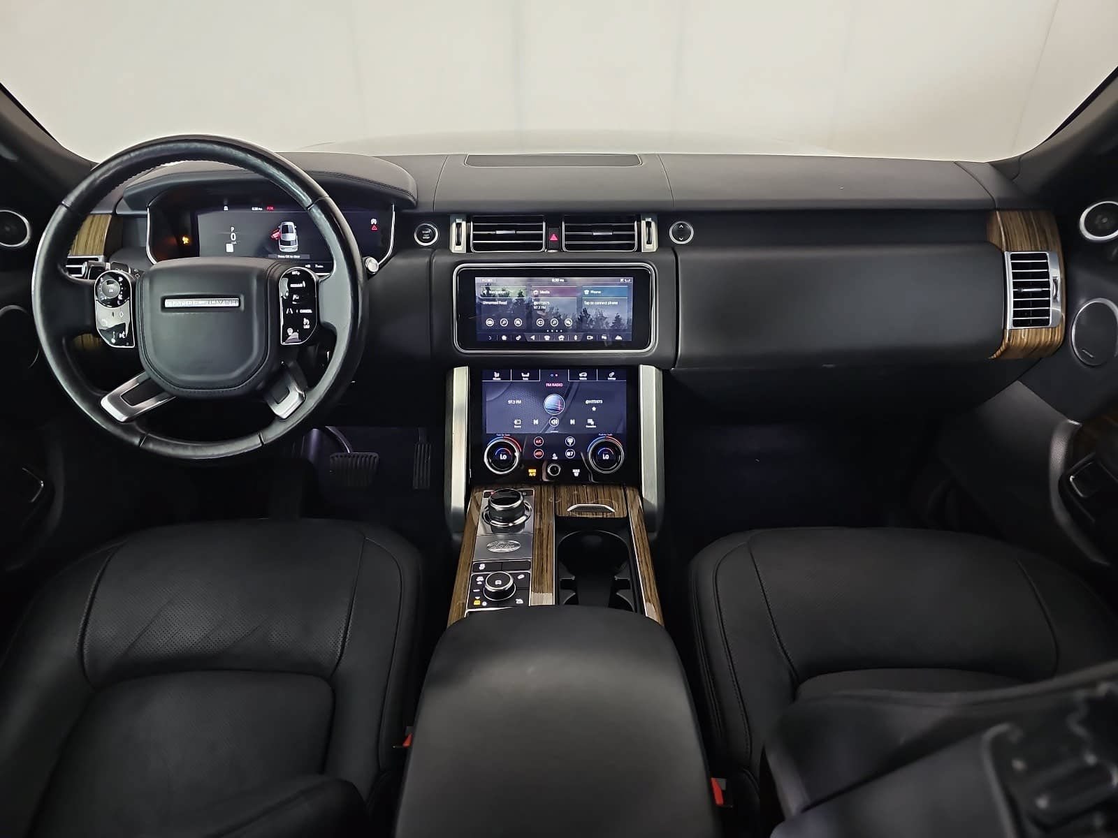 Used 2018 Land Rover Range Rover HSE AWD/4WD image 11