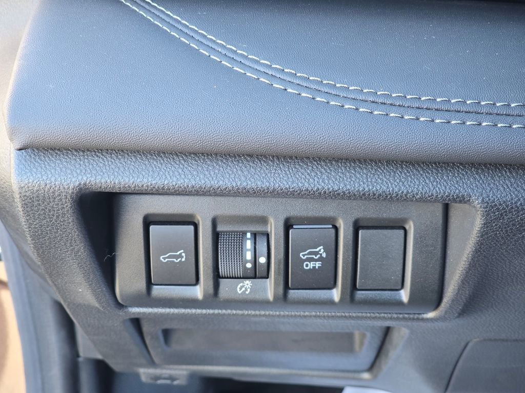 Used 2020 Subaru Outback Limited w/ Popular Package #2 image 17