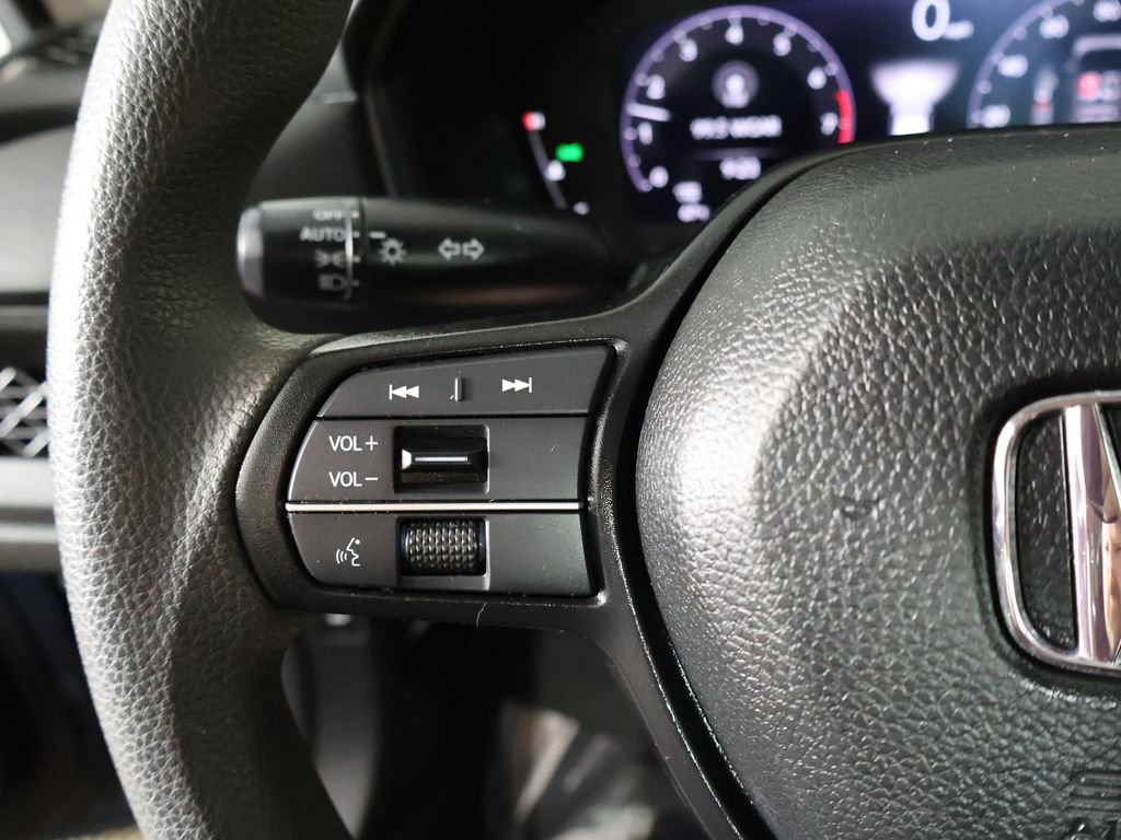 Used 2025 Honda Accord SE image 39