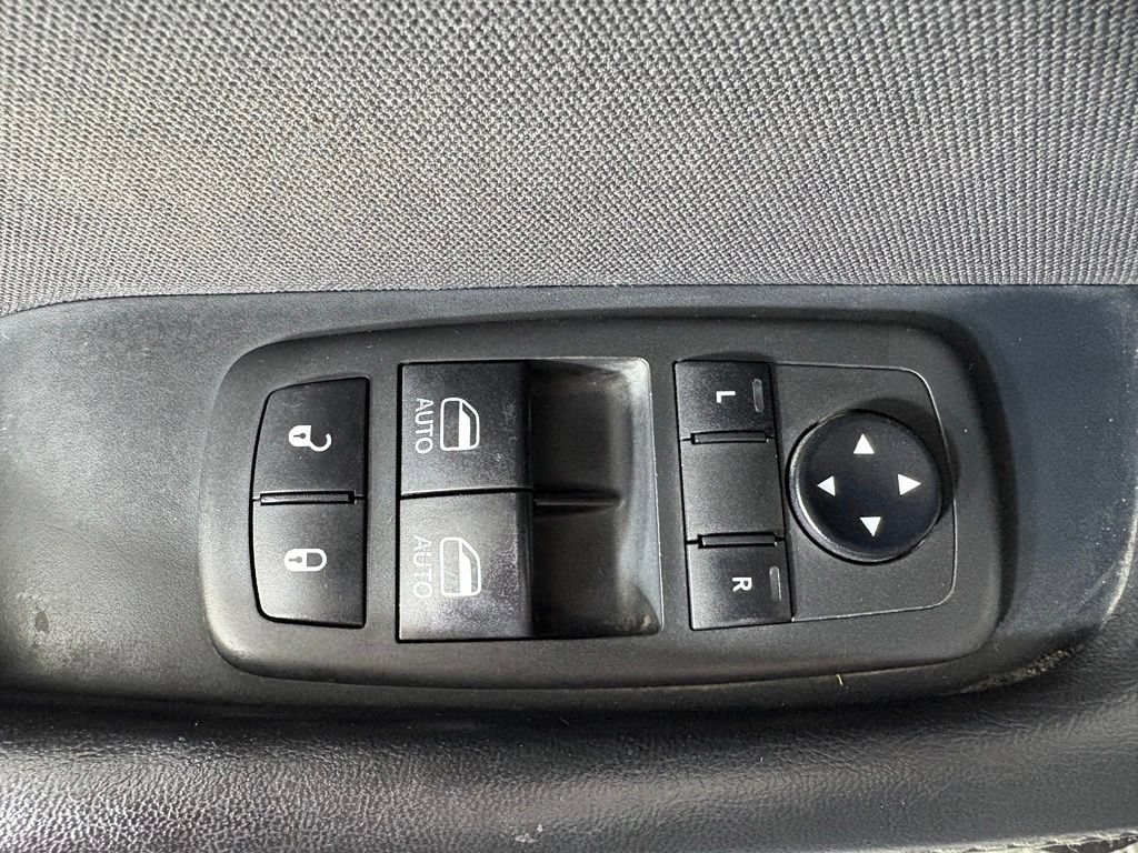 Used 2019 Dodge Challenger SXT RWD image 13