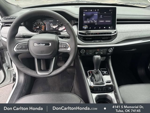 Used 2024 Jeep Compass Latitude AWD/4WD image 18