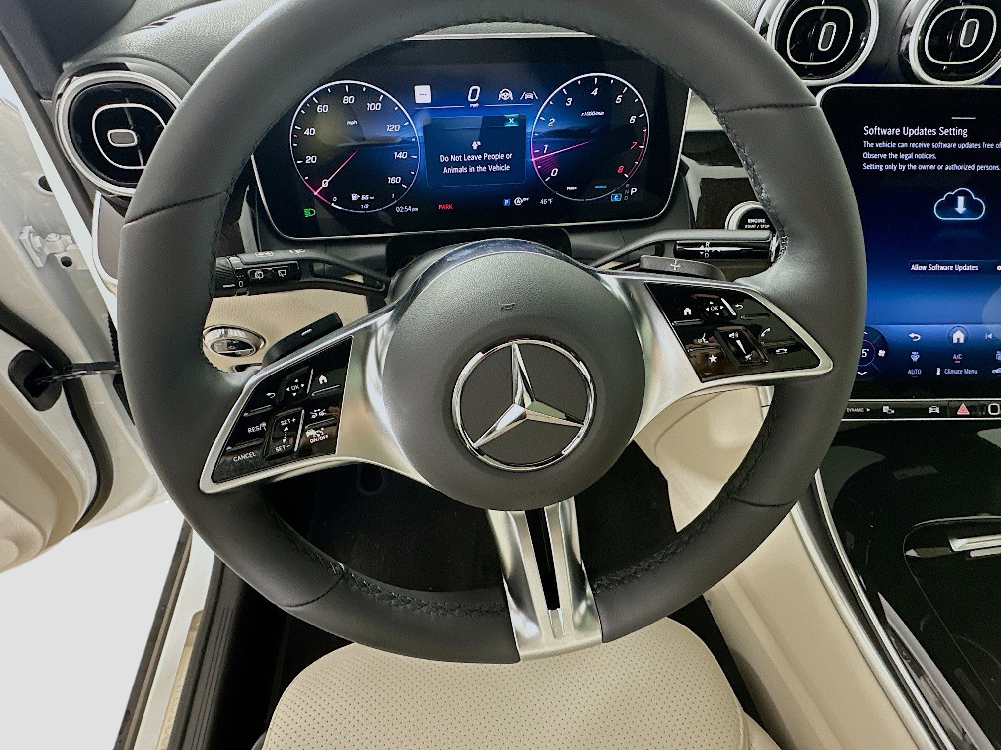 Used 2026 Mercedes-Benz GLC 300 4MATIC image 11
