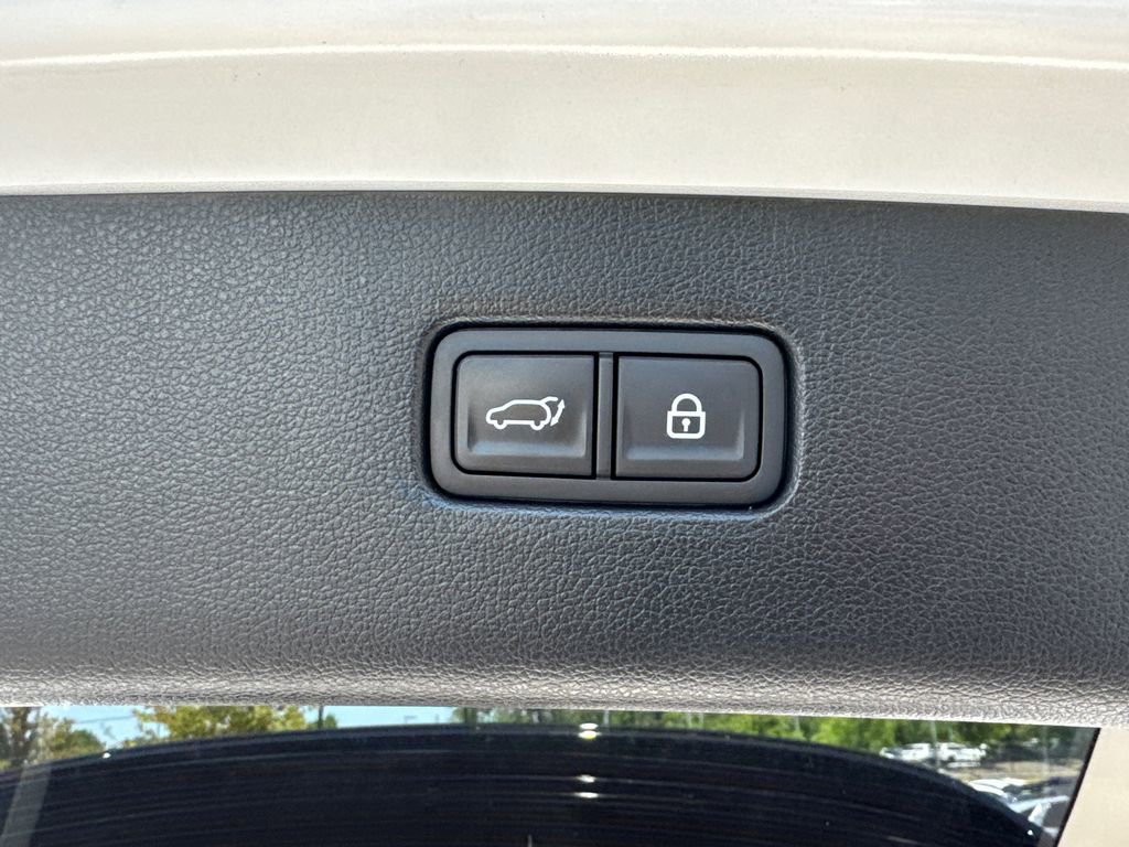 Used 2021 Genesis GV80 2.5T w/ Advanced Package 02 AWD/4WD image 19