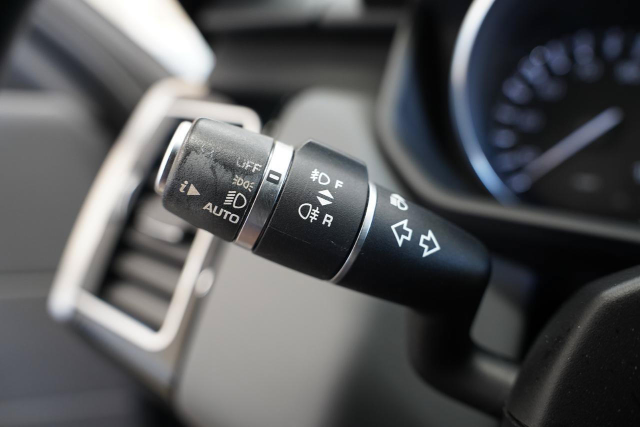 Used 2015 Land Rover Range Rover Sport HSE AWD/4WD image 14