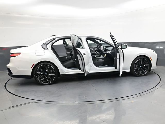 New 2026 BMW 760i xDrive w/ Executive Package AWD/4WD image 44