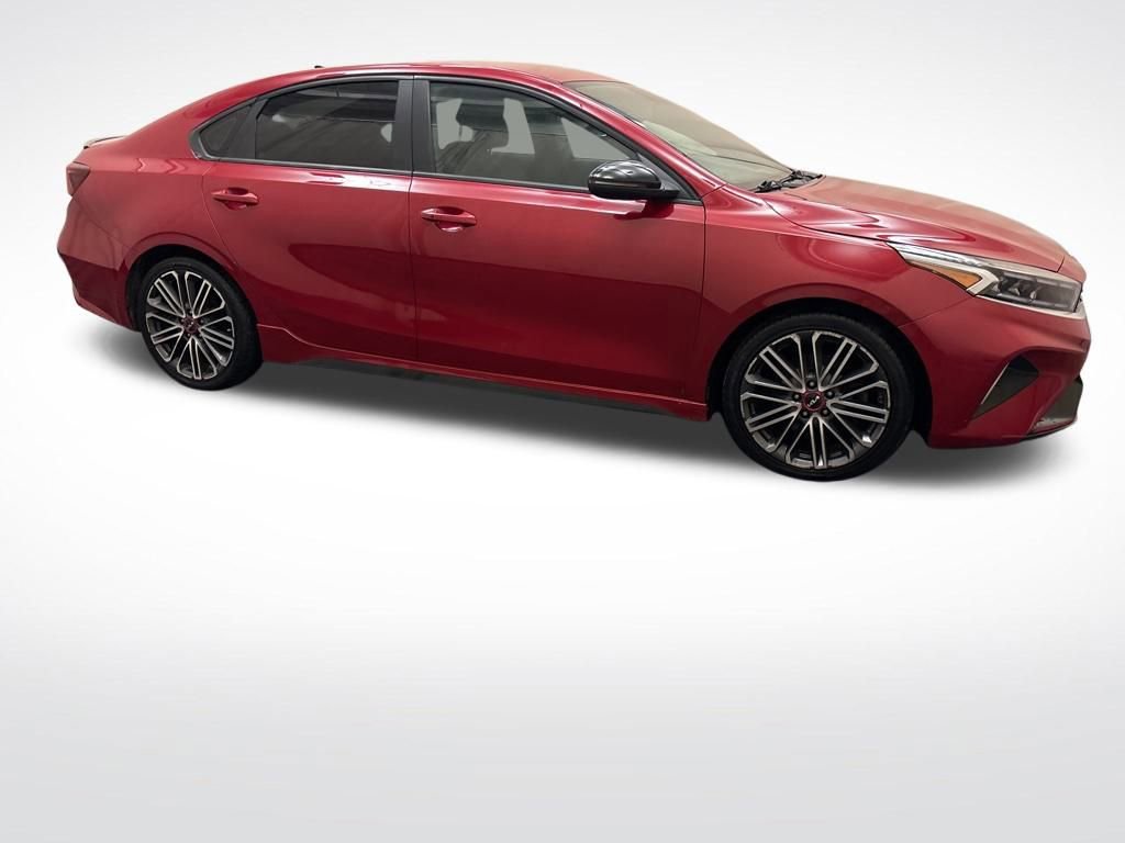 Used 2022 Kia Forte GT image 4