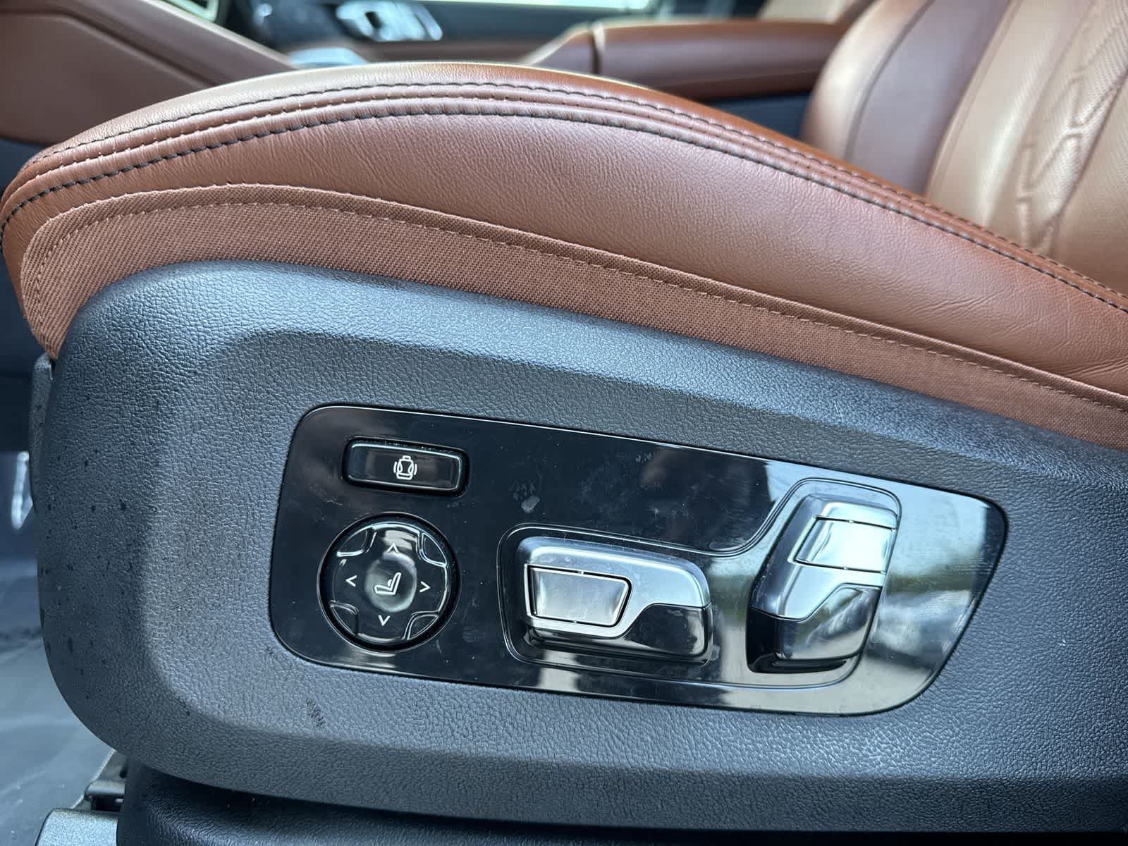 Used 2026 BMW X6 xDrive40i AWD/4WD image 16