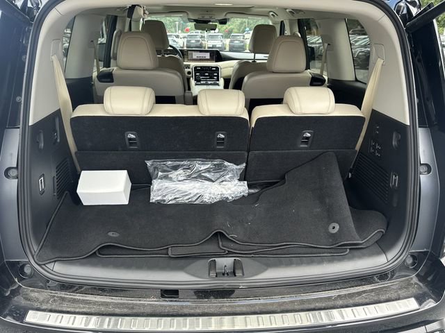 New 2025 Nissan Armada Platinum Reserve image 30