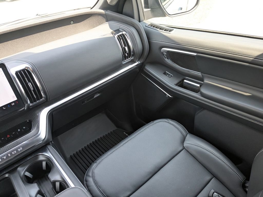 New 2026 Ford Expedition Max Platinum AWD/4WD image 19