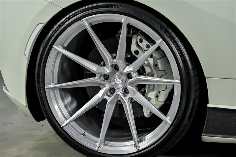 Used 2021 Ferrari F8 Tributo RWD image 14