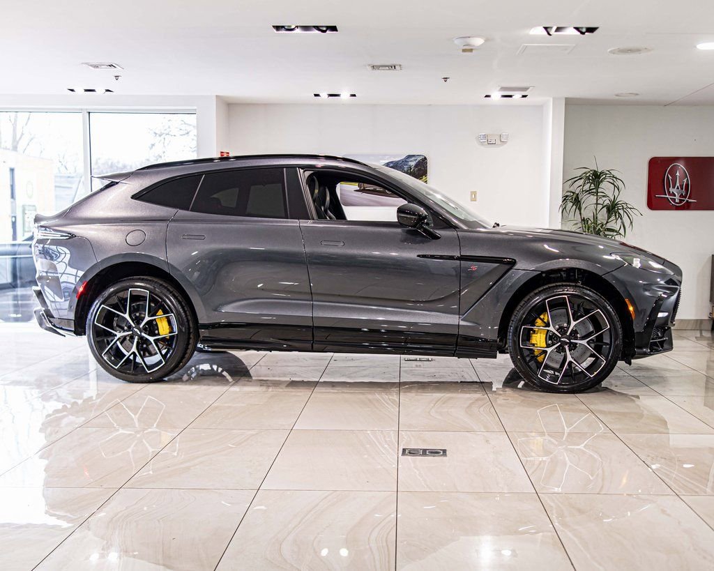 New 2026 Aston Martin DBX S AWD/4WD image 9