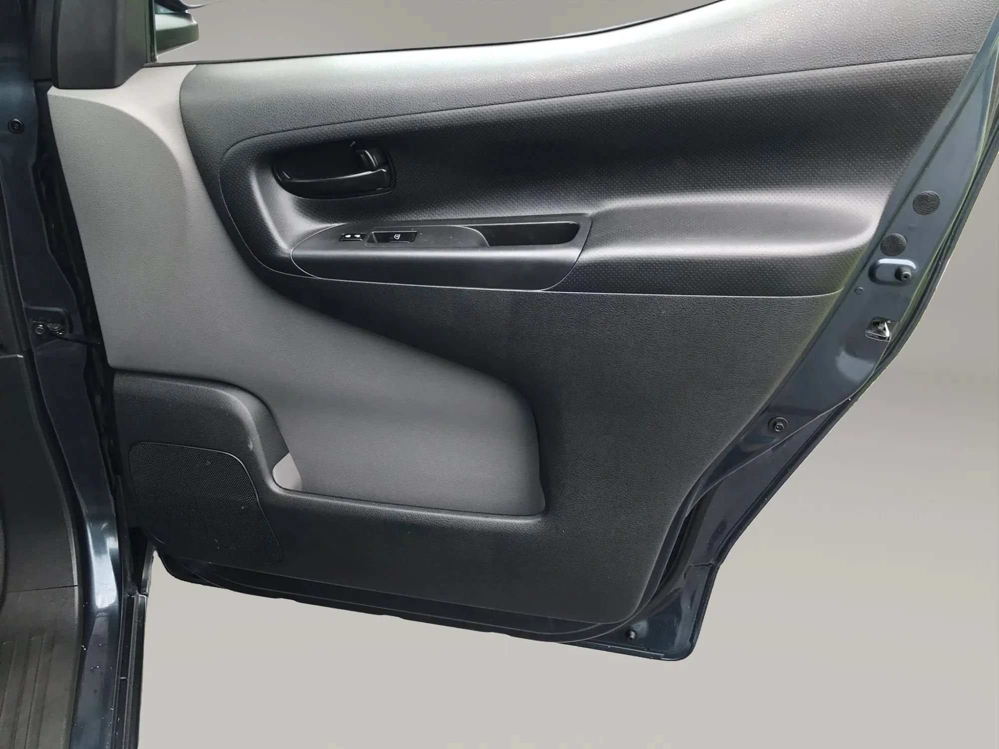 Used 2019 Nissan NV200 SV FWD image 40