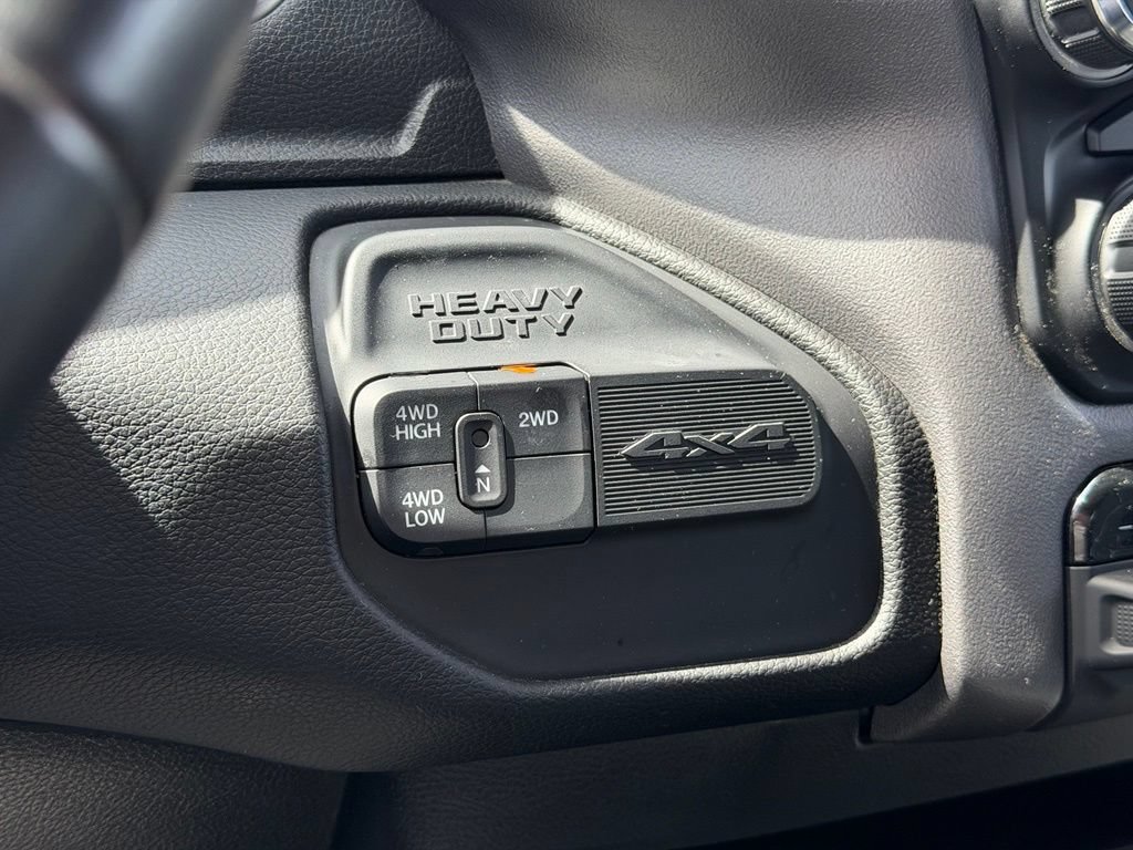 Used 2024 RAM 3500 Big Horn AWD/4WD image 19