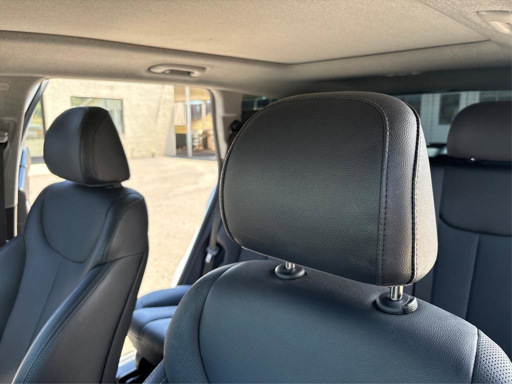 Used 2019 Hyundai Santa Fe Limited AWD/4WD image 22