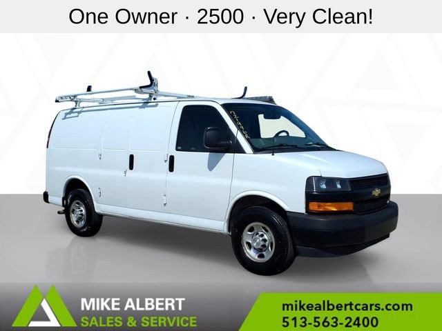 Used 2021 Chevrolet Express 2500 w/ Driver Convenience Package RWD image 1