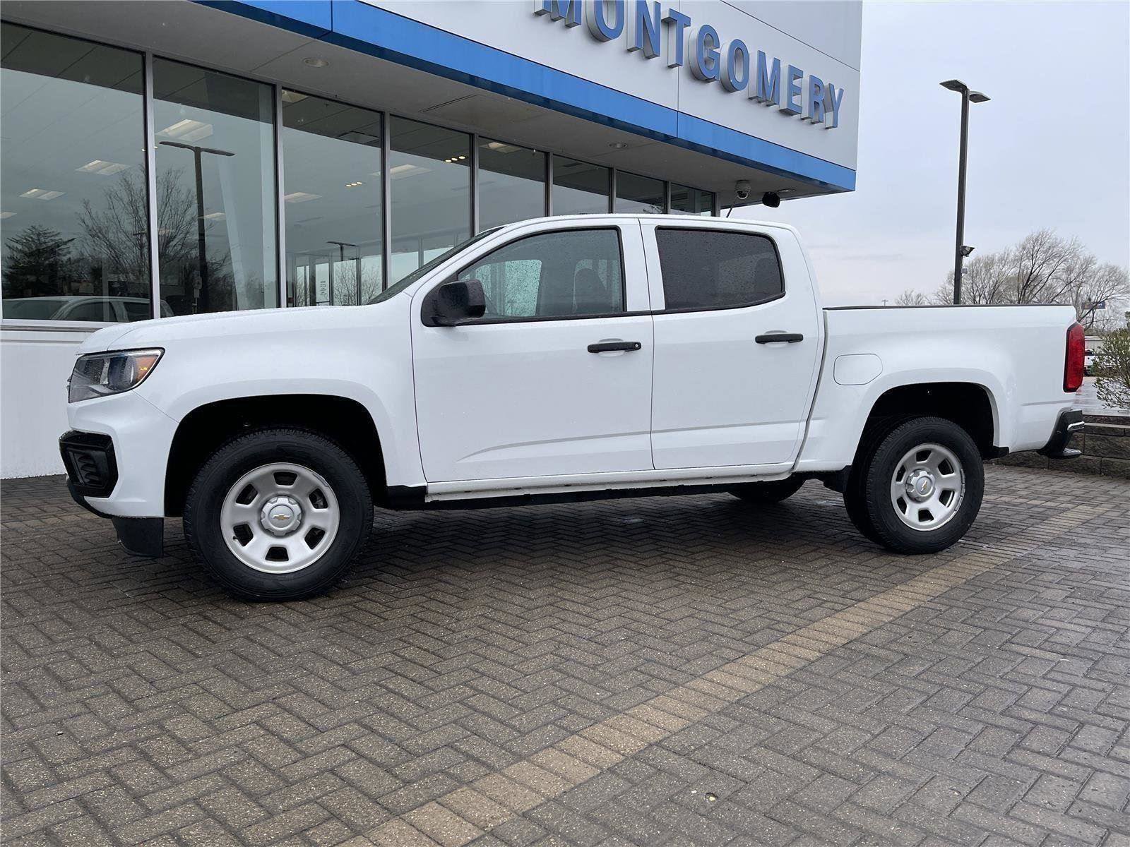 Used 2022 Chevrolet Colorado W/T w/ WT Convenience Package RWD image 2