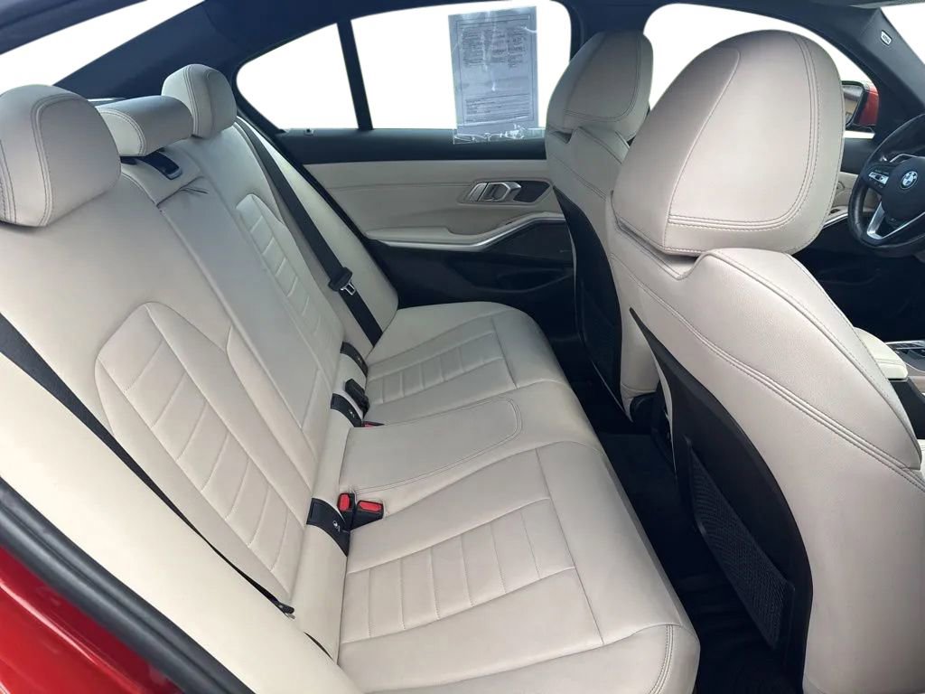 Used 2021 BMW 330i xDrive Sedan AWD/4WD image 31