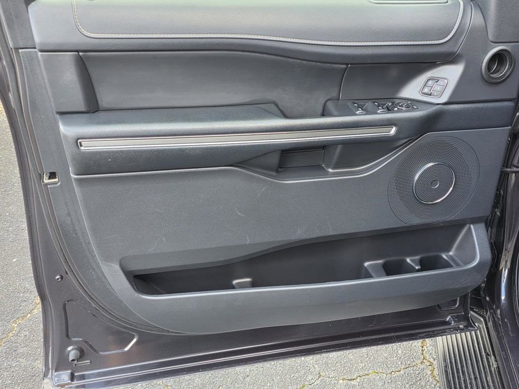 Used 2024 Ford Expedition Max XLT image 36