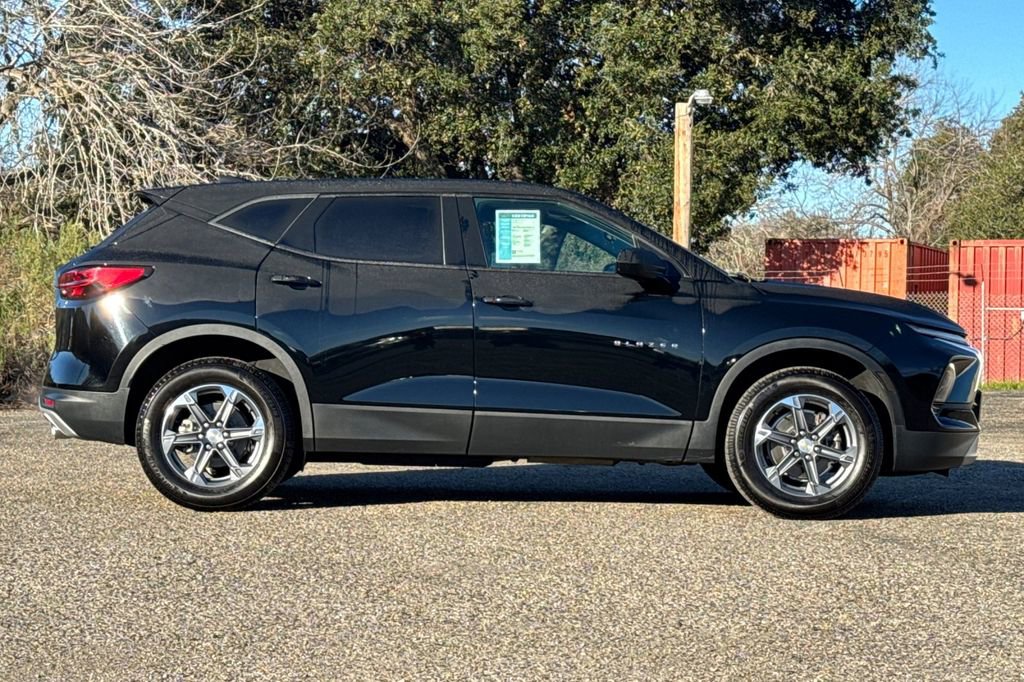 Certified 2023 Chevrolet Blazer LT image 3