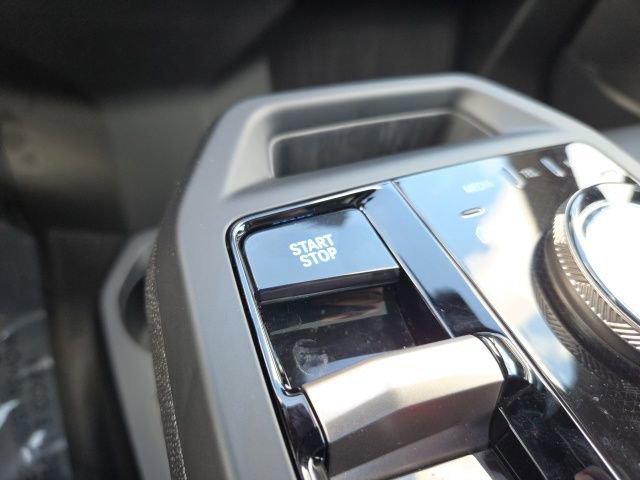 Used 2025 BMW iX xDrive50 w/ Sport Package image 30