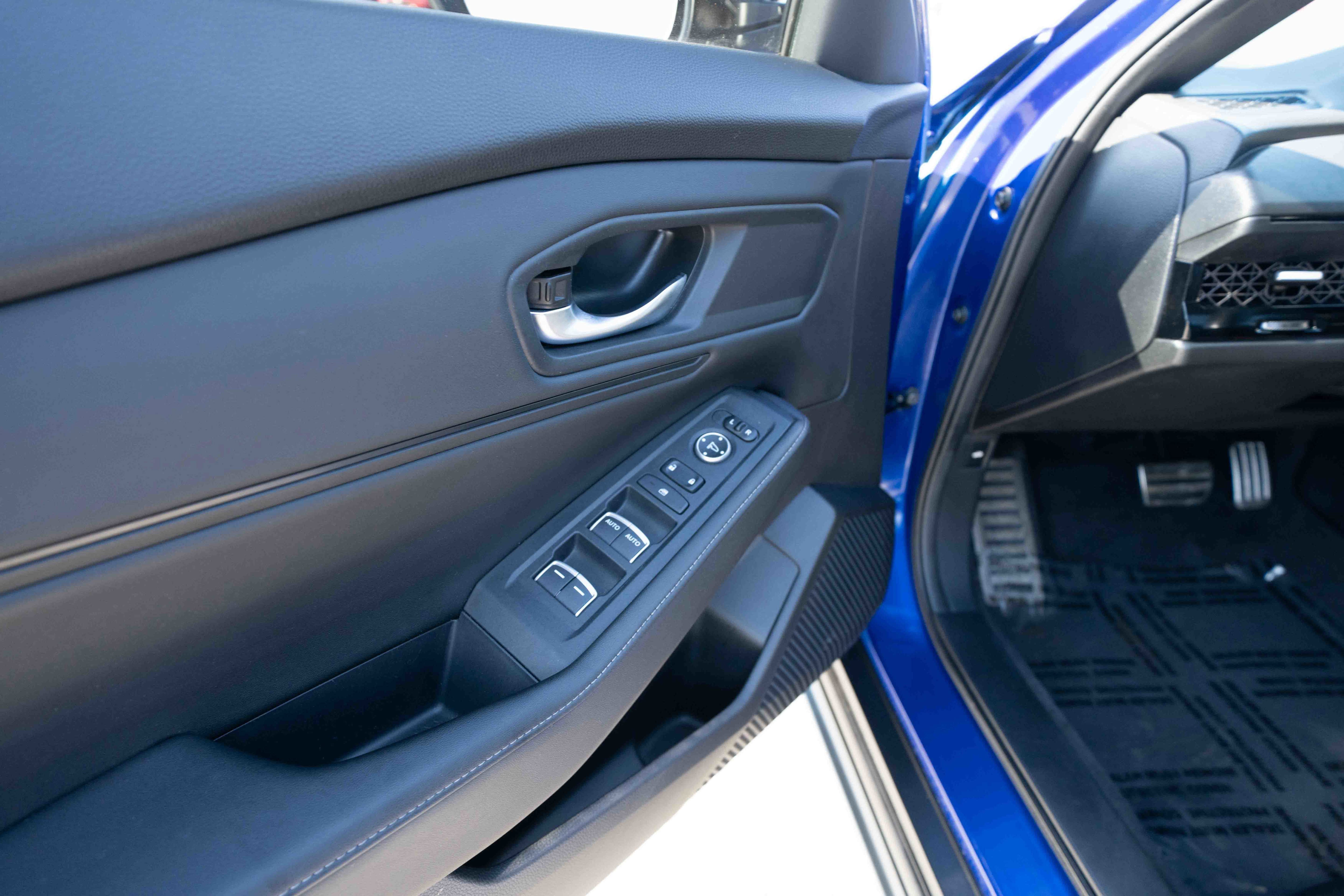 Used 2023 Honda Accord Sport image 7