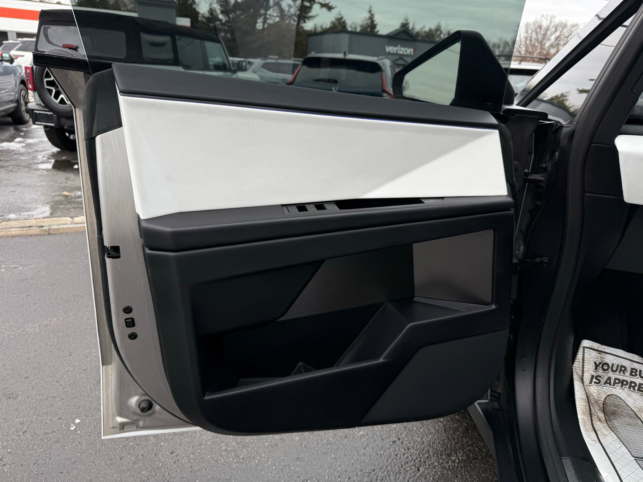 Used 2024 Tesla Cybertruck Cyberbeast image 38