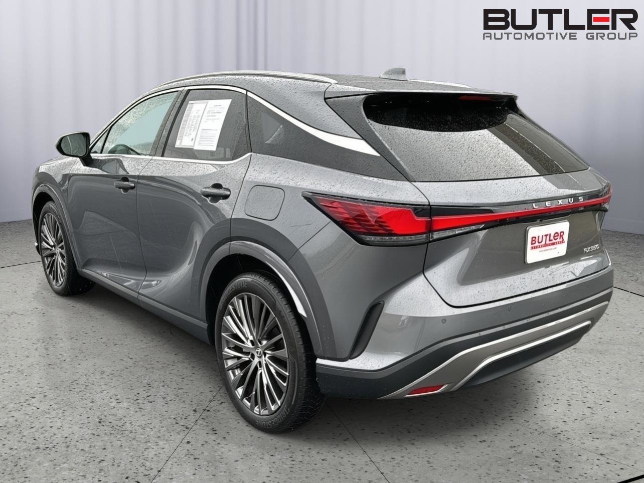 Used 2023 Lexus RX 350 w/ Accessory Package (Z1) image 3