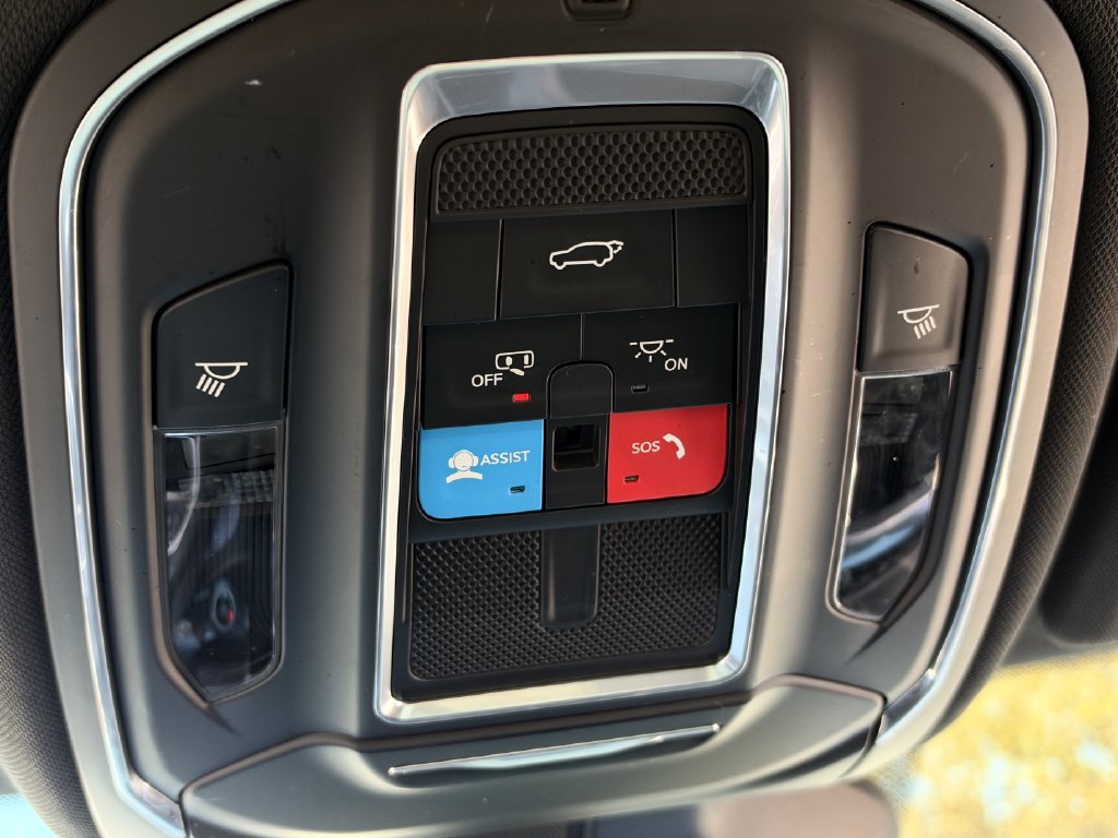 Used 2023 Jeep Grand Cherokee L Laredo AWD/4WD image 28