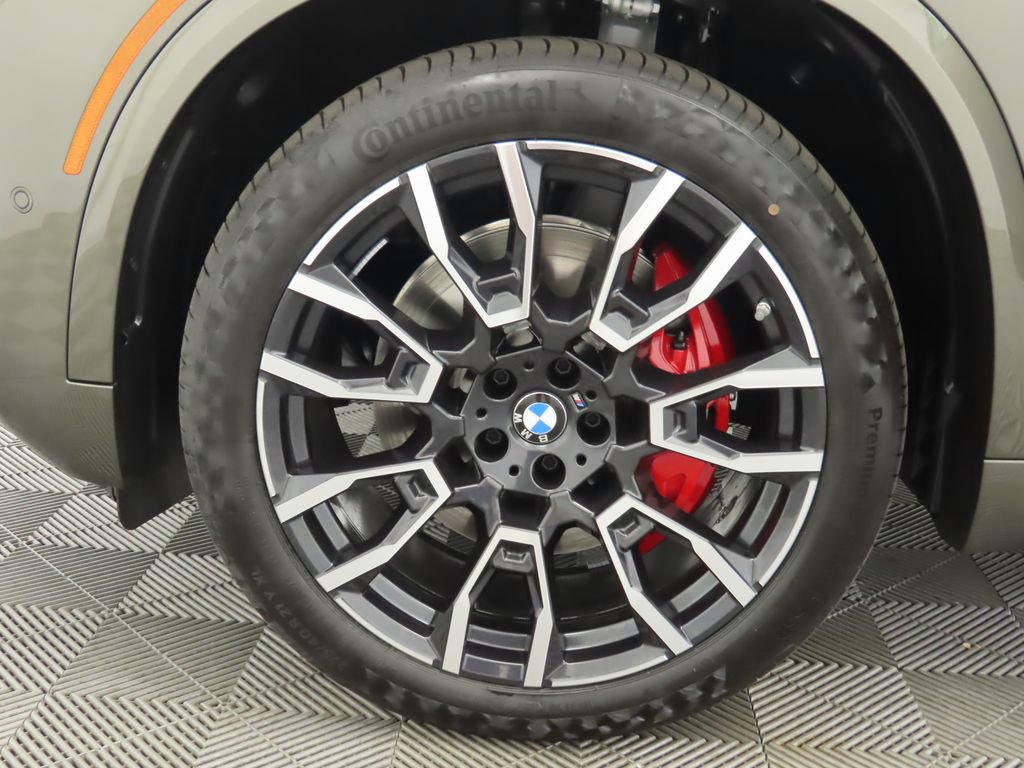 Used 2026 BMW X5 xDrive40i w/ M Sport Package AWD/4WD image 32